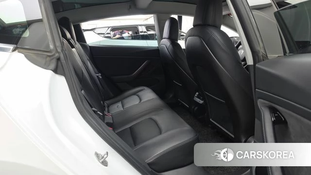 Tesla Model 3 2020 Белый из Кореи, фото 3