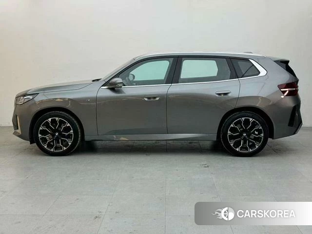 BMW X3 2025 Серебристо-серый из Китая, фото 3