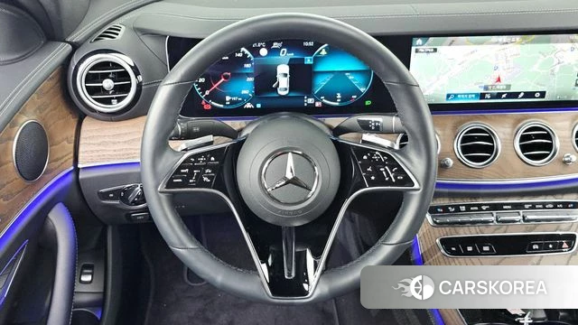Mercedes-Benz E-Class W213 2022 Белый из Кореи, фото 3