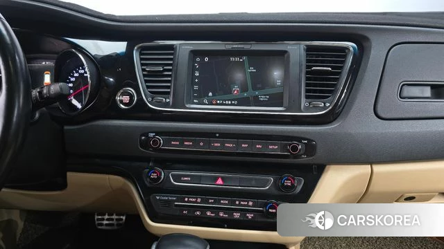 Kia The New Carnival 2018 Черный из Кореи, фото 3