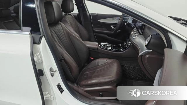 Mercedes-Benz CLS-Class C257 2018 Белый из Кореи, фото 3