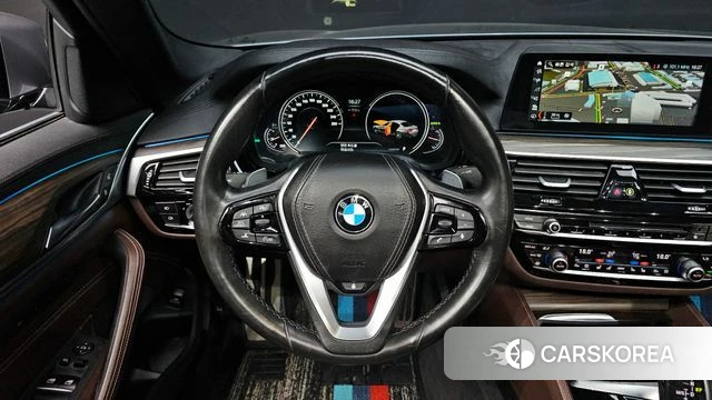 BMW 5 Series (G30) 2018 Серый из Кореи, фото 3