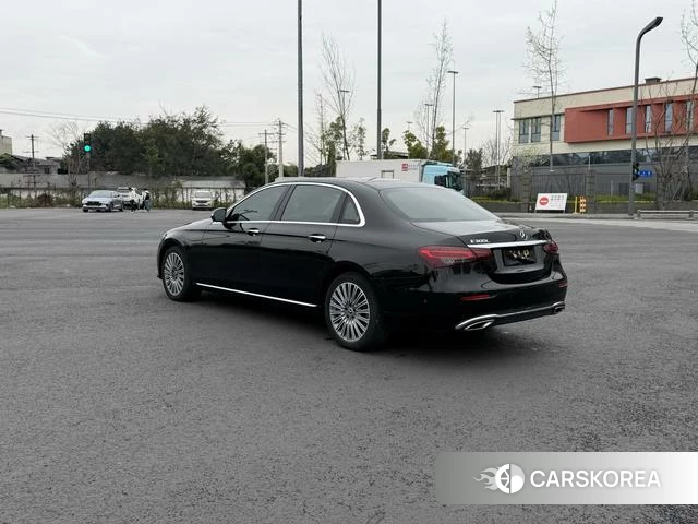Mercedes-Benz E-Class 2021 Черный из Китая, фото 3