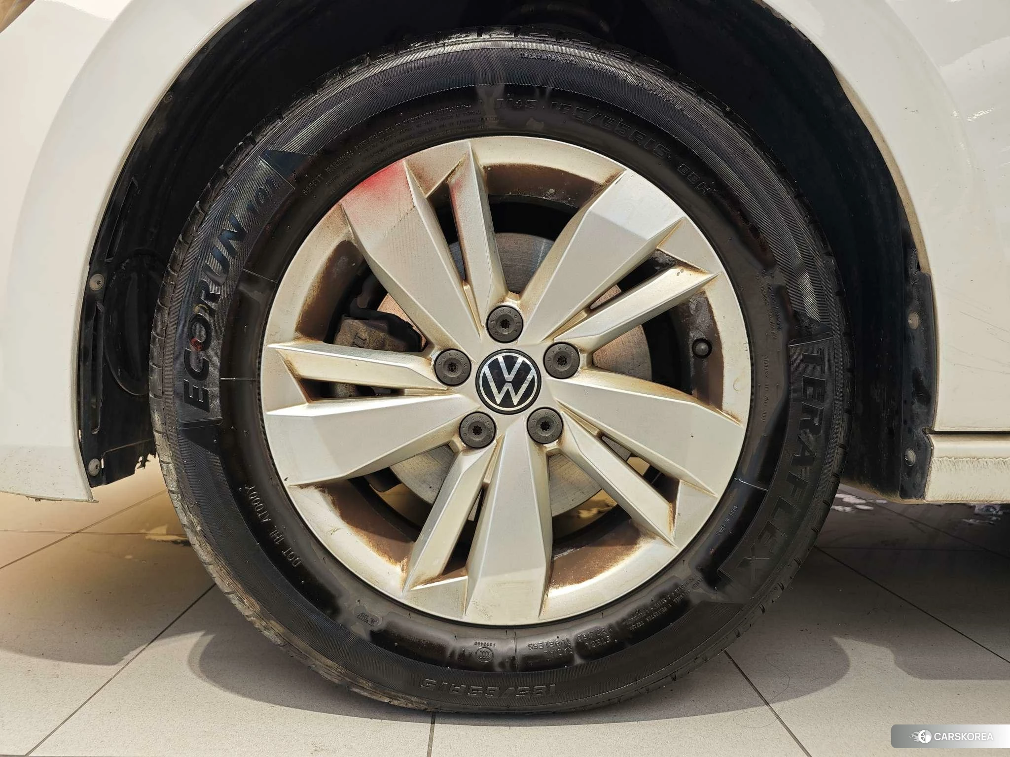 Volkswagen Polo 2023 Белый из Китая, фото 3
