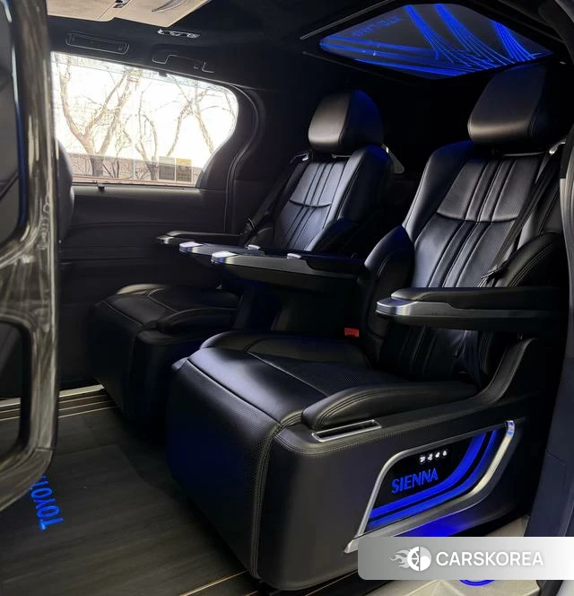 Toyota Sienna 2022 Белый из Китая, фото 3