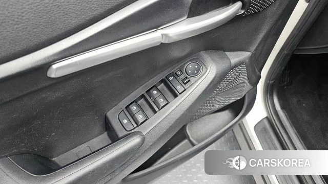 Kia Seltos 2021 Белый из Кореи, фото 3