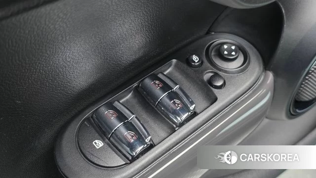 Mini Cooper 2018 Зеленый из Кореи, фото 3