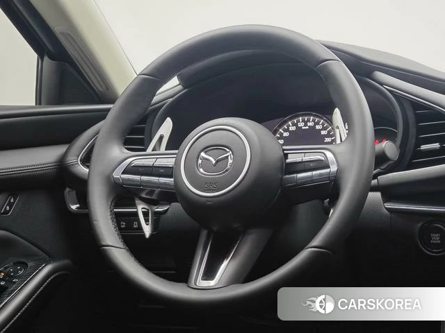 Mazda 3 2024 Белый из Китая, фото 3