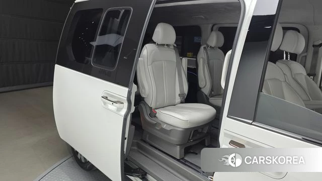 Hyundai Staria 2025 Белый из Кореи, фото 3