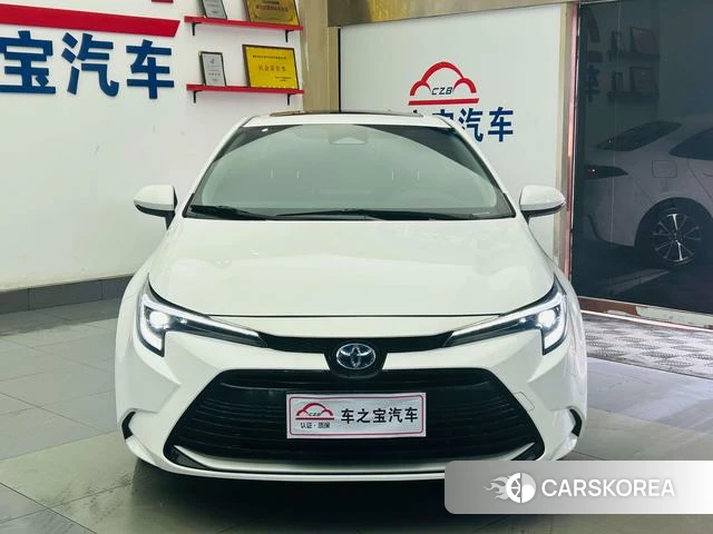 Toyota Levin 2023 Белый из Китая, фото 3