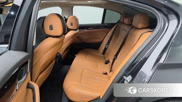 BMW 5 Series (G30) 2019 Серый из Кореи, фото 3