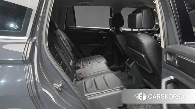 Volkswagen Tiguan second Generation 2018 Серый из Кореи, фото 3