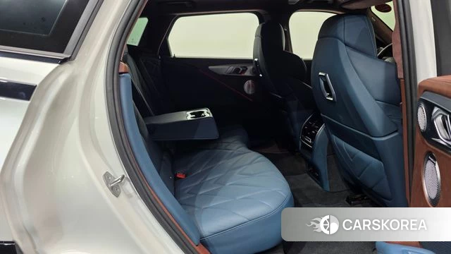 BMW XM (G09) 2023 Белый из Кореи, фото 3