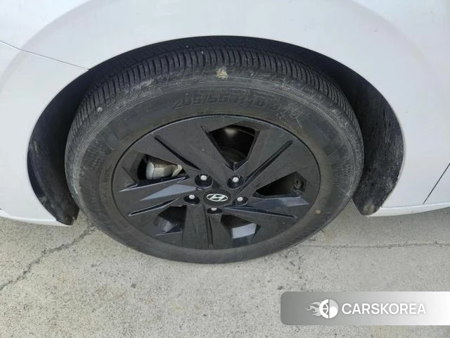 Hyundai Avante (CN7) 2022 Белый из Кореи, фото 3