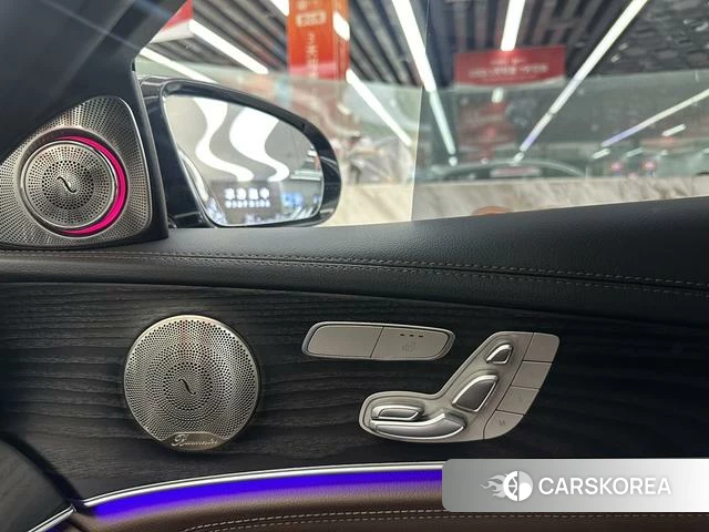 Mercedes-Benz E-Class 2022 Черный из Китая, фото 3