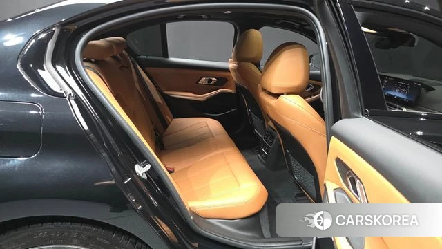 BMW 3 Series (G20) 2023 Черный из Кореи, фото 3