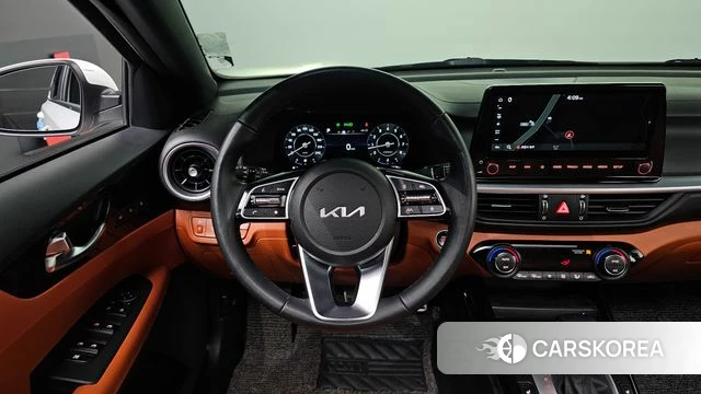 Kia The New K3 2nd generation 2022 Белый из Кореи, фото 3