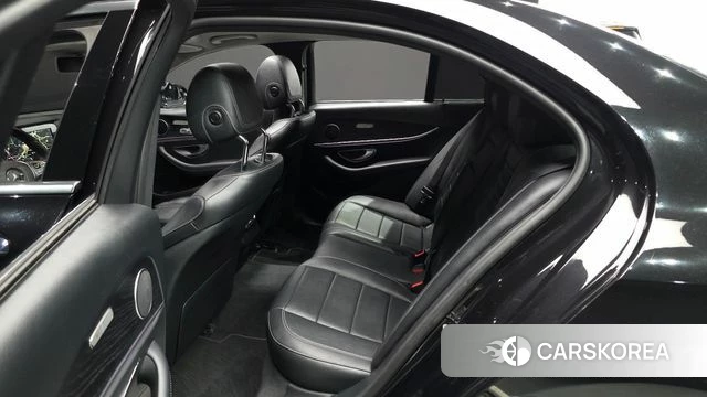 Mercedes-Benz E-Class W213 2018 Черный из Кореи, фото 3
