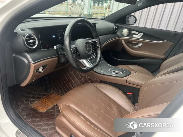 Mercedes-Benz E-Class 2021 Белый из Китая, фото 3
