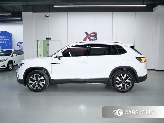 Volkswagen Tayron 2024 Белый из Китая, фото 3
