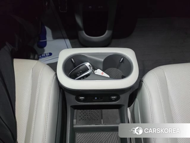 Hyundai Ionic 5 2021 Белый из Кореи, фото 3