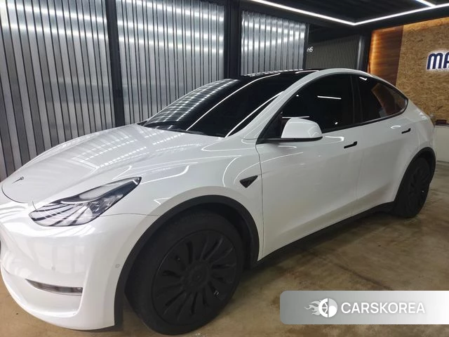 Tesla Model Y 2021 Белый из Кореи, фото 3