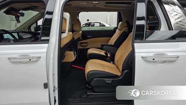 Kia Carnival 4th generation 2023 Белый из Кореи, фото 3