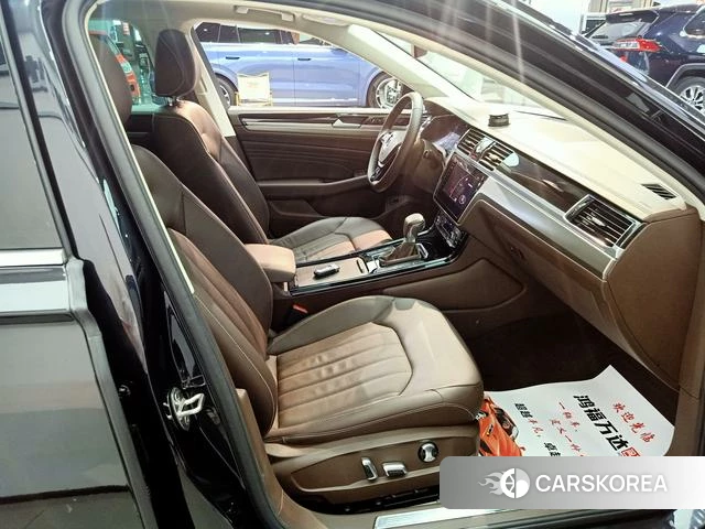 Volkswagen Phideon 2021 Черный из Китая, фото 3