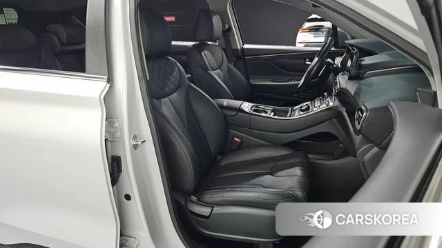 Hyundai The New Santa Fe 2022 Белый из Кореи, фото 3
