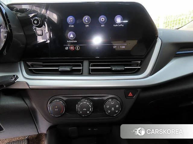 Chevrolet (GM Daewoo) Trax Crossover 2024 Черный из Кореи, фото 3