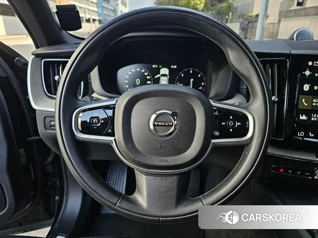 Volvo XC60 second Generation 2018 Черный из Кореи, фото 3