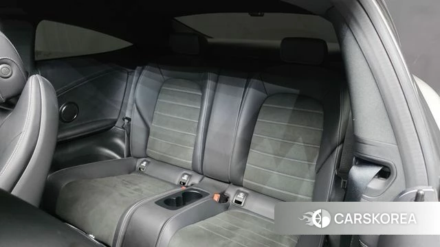 Mercedes-Benz C-Class W205 2023 Белый из Кореи, фото 3