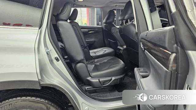 Toyota Highlander 2023 Серебряный из Кореи, фото 3