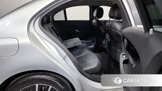 Mercedes-Benz C-Class W205 2019 Серебряный из Кореи, фото 3