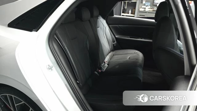 Hyundai Avante (CN7) 2022 Белый из Кореи, фото 3