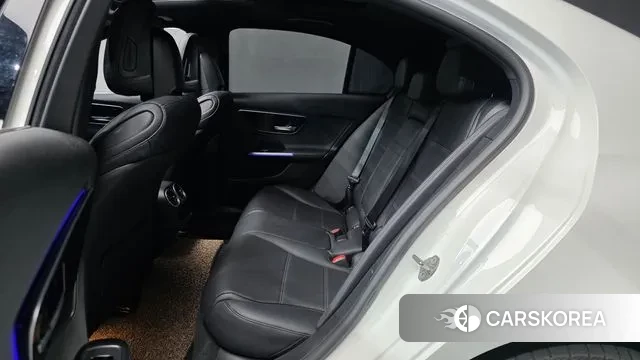 Mercedes-Benz C-Class W206 2022 Белый из Кореи, фото 3
