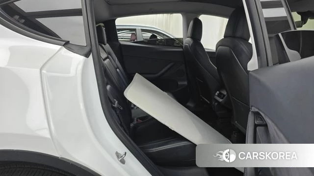 Tesla Model Y 2021 Белый из Кореи, фото 3