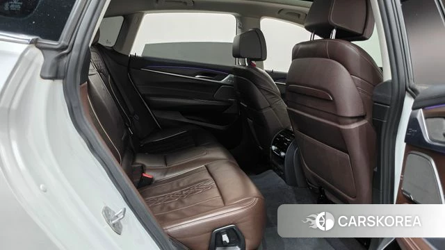BMW 6 Series GT (G32) 2018 Белый из Кореи, фото 3