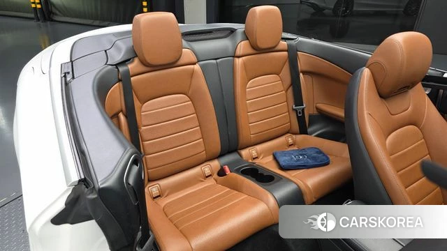 Mercedes-Benz C-Class W205 2018 Белый из Кореи, фото 3