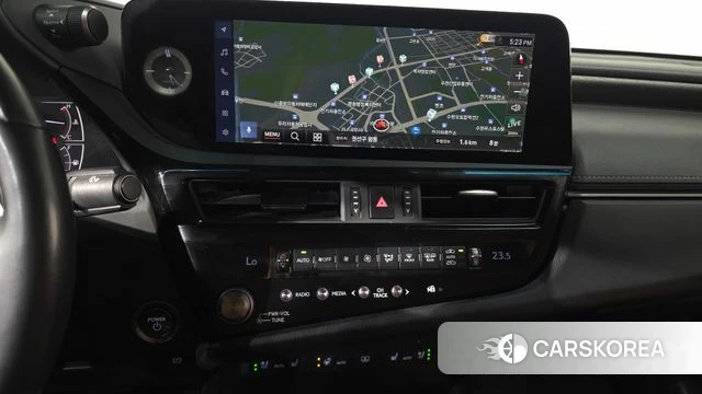 Lexus ES300h 7th generation 2023 Серый из Кореи, фото 3