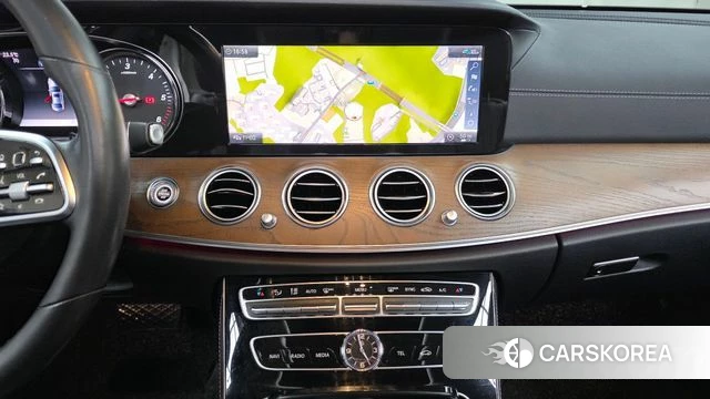 Mercedes-Benz E-Class W213 2020 Белый из Кореи, фото 3