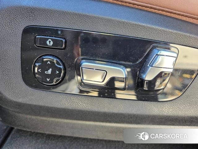 BMW X6 (G06) 2026 Белый из Кореи, фото 3