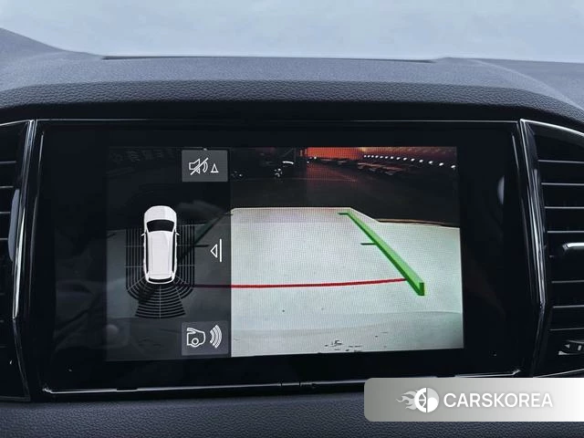Skoda Karoq 2024 Белый из Китая, фото 3