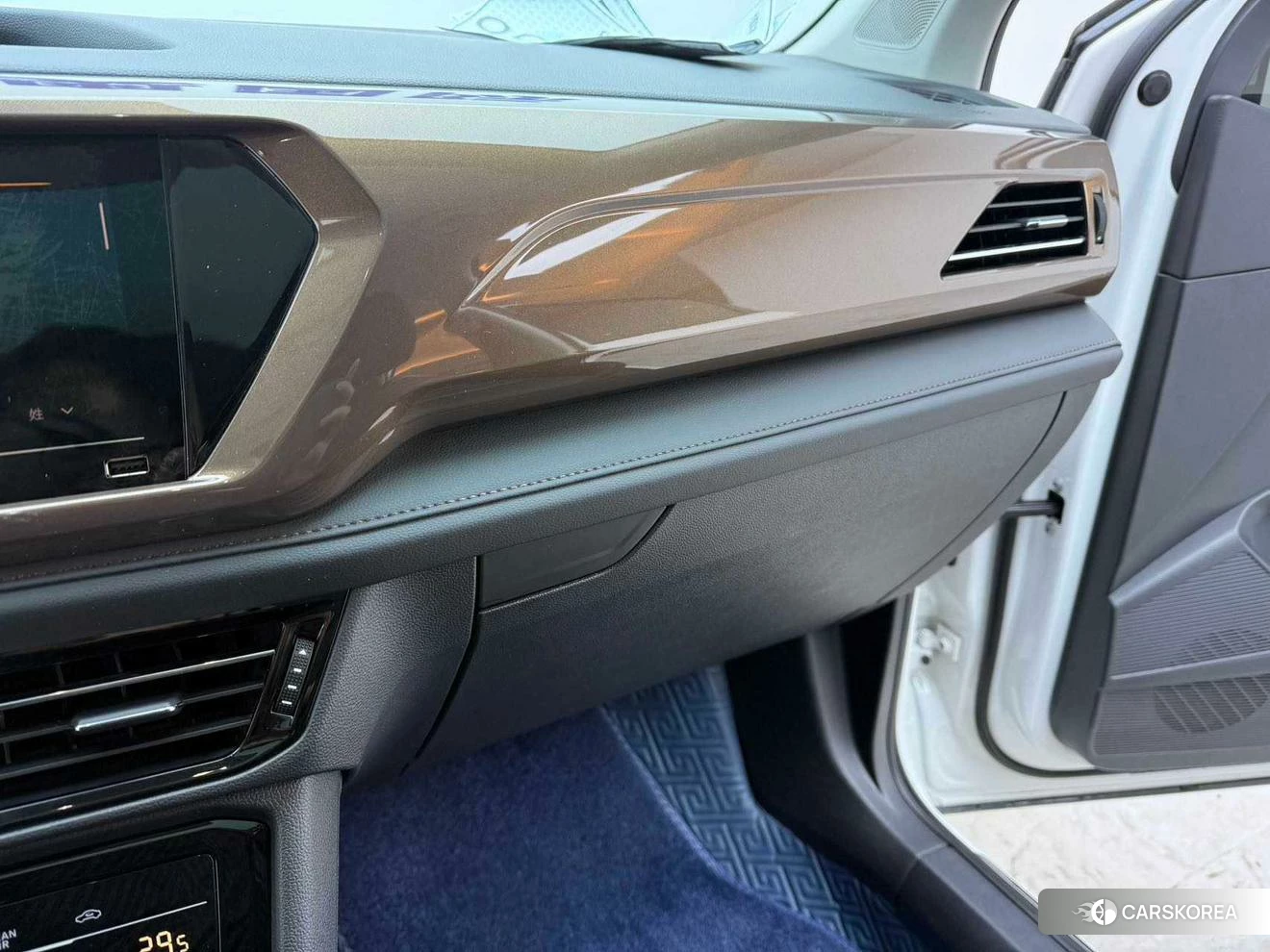 Volkswagen Tharu 2020 Белый из Китая, фото 3