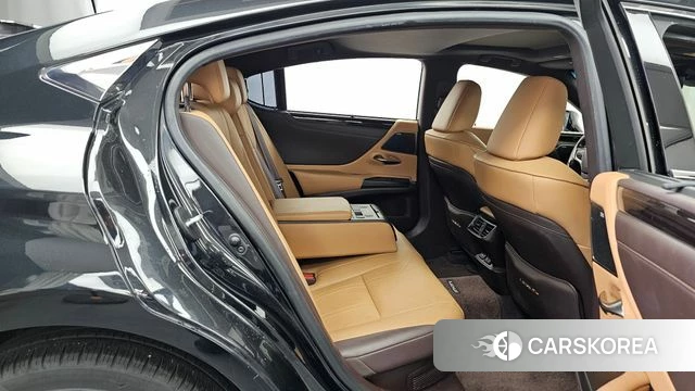 Lexus ES300h 7th generation 2020 Черный из Кореи, фото 3