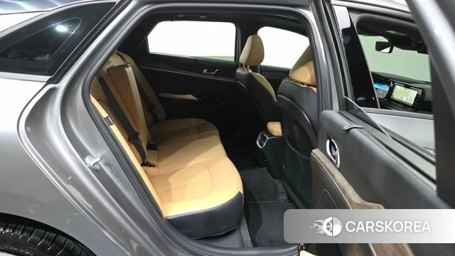 Kia K5 3rd generation 2023 Серый из Кореи, фото 3