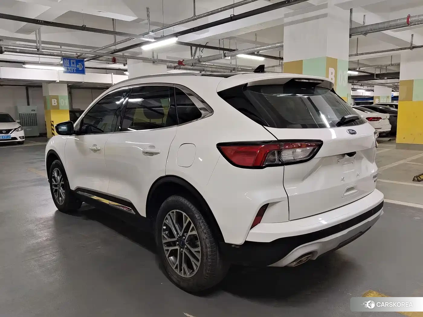Ford Escape 2022 Белый из Китая, фото 3