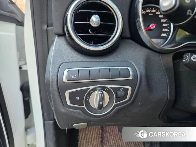 Mercedes-Benz C-Class W205 2020 Белый из Кореи, фото 3