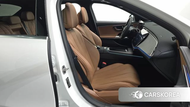 Mercedes-Benz E-Class W214 2025 Белый из Кореи, фото 3