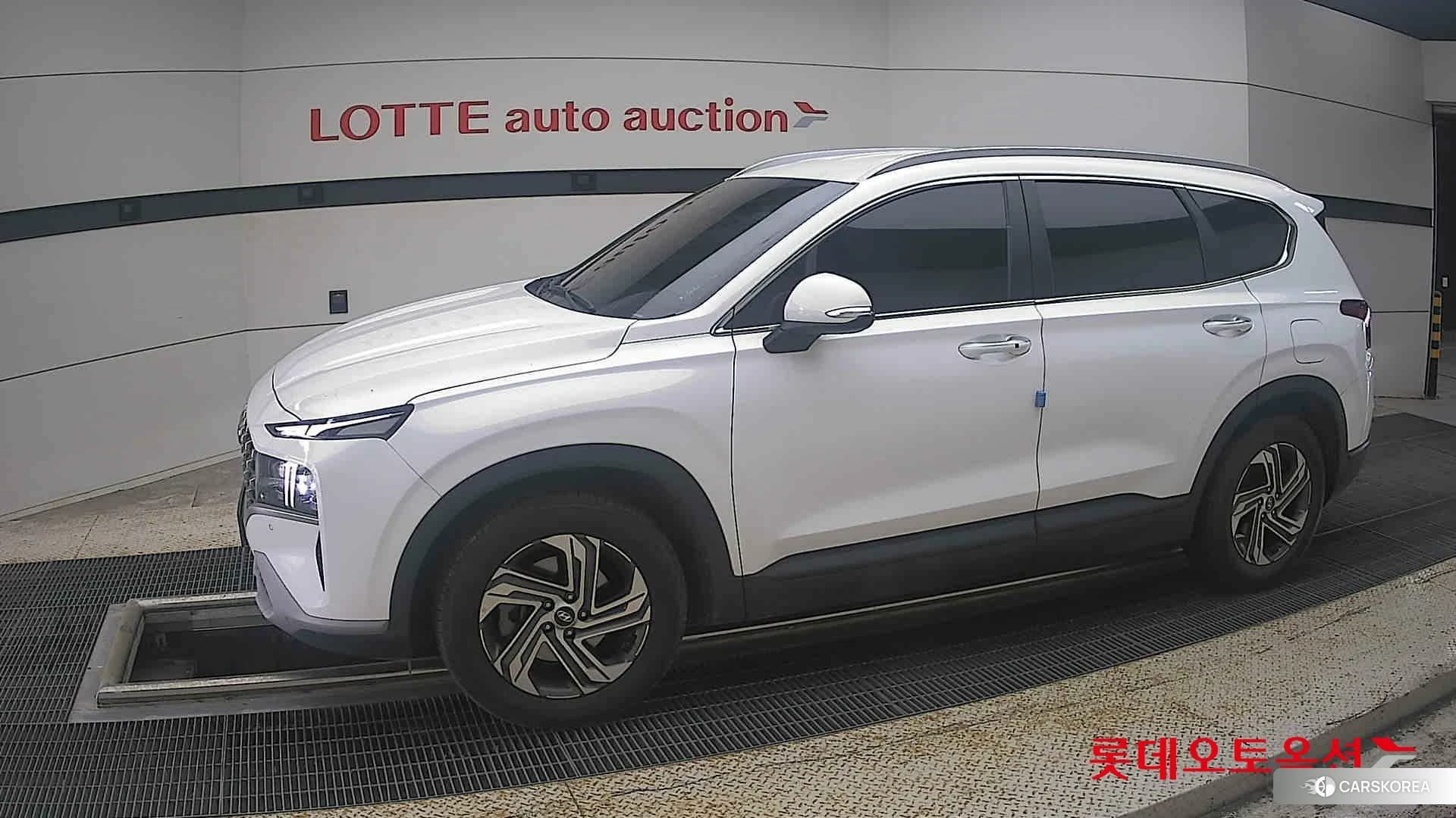 Hyundai Santa Fe 2022 Белый из Кореи, фото 3